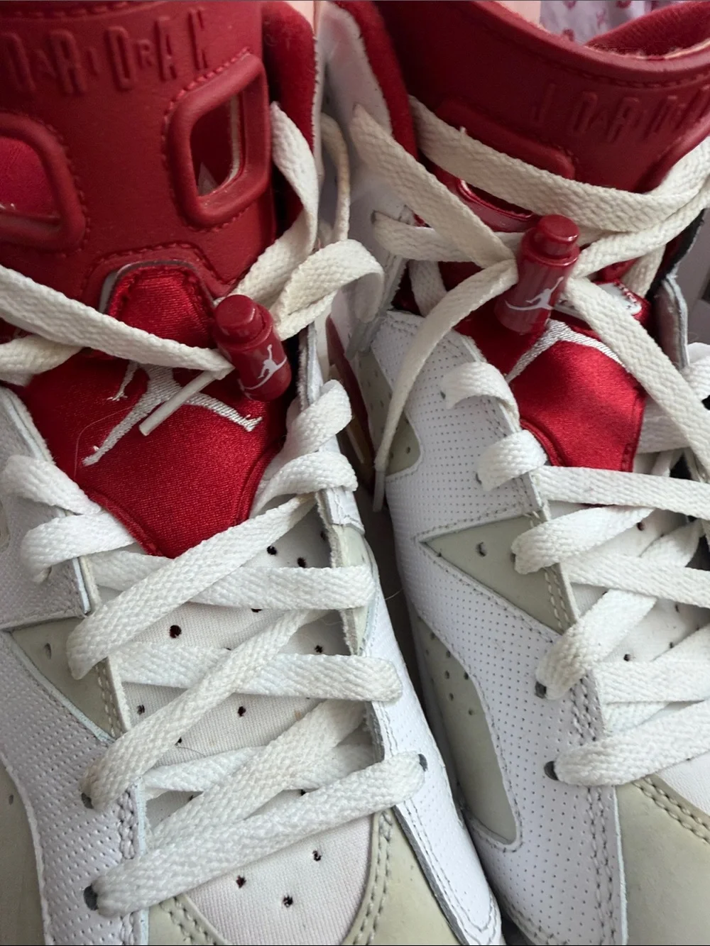 Jordan men High-Top Sneakers in White and Red - Picture 5 of 12